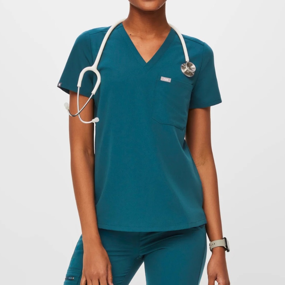 Caribbean Blue Petite Medium Scrub Set